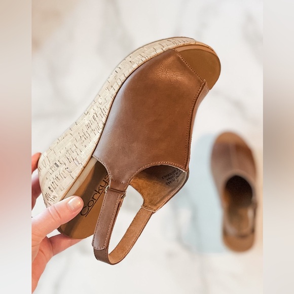 Last 1! corkys footwear weekend plans cork wedge sandals in brown size 10 - Picture 5 of 9
